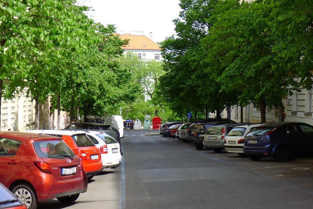 Condo Vinohrady II Prague Exterior photo